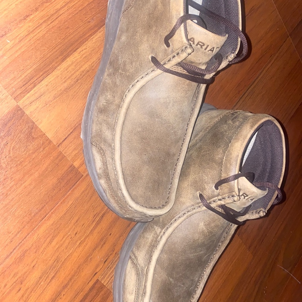 Men’s ariat shoes